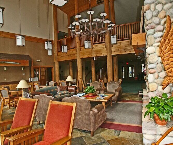 ホテル Salmon Rapids Lodge