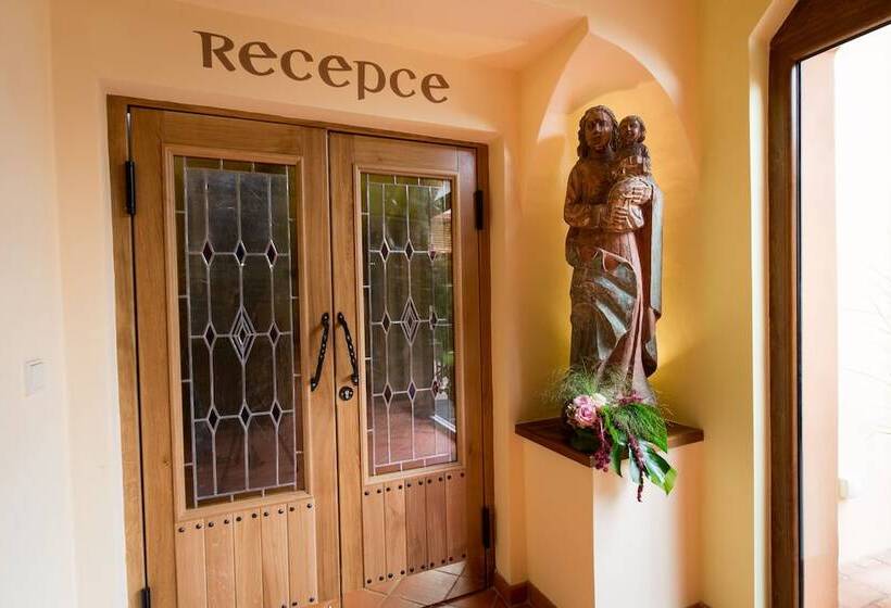 Fotos del hotel Selsky Dvur  Bohemian Village Courtyard:  8