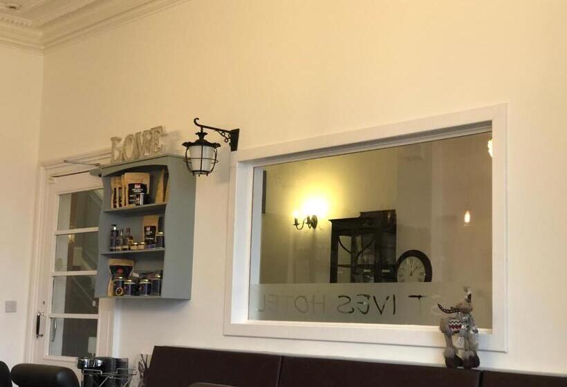 هتل St Ives Boutique