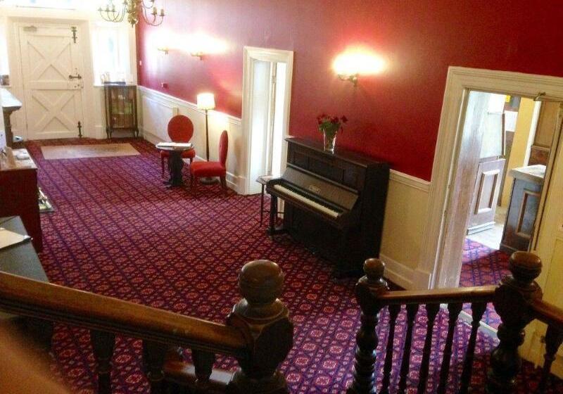 هتل The Grange