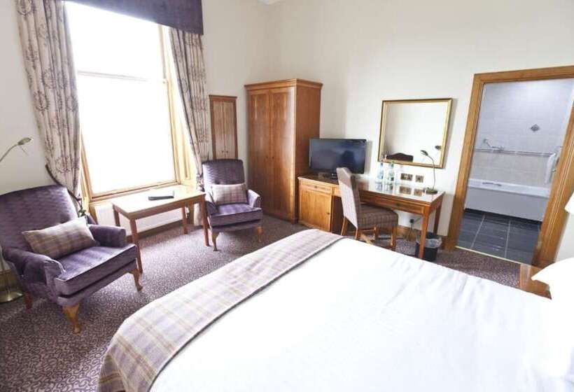 هتل The Grange Manor