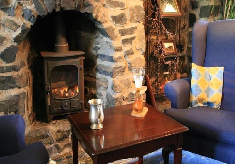 هتل The Inn At Lathones