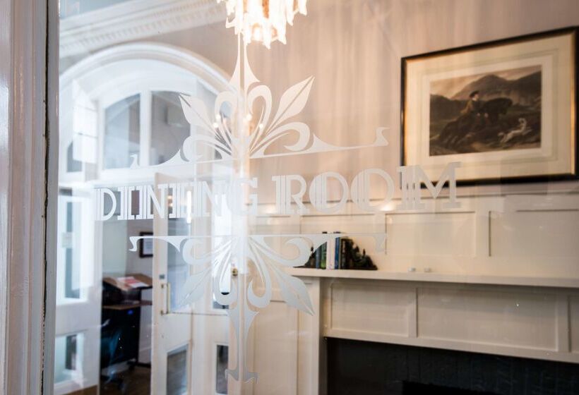 Отель The Inveraray Inn, Bw Signature Collection