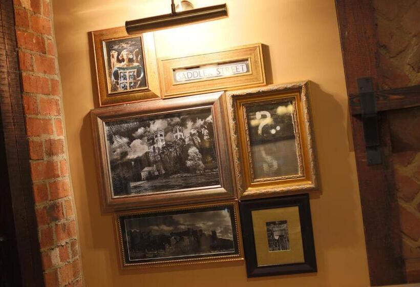 هتل The Kingslodge Inn   The Inn Collection Group