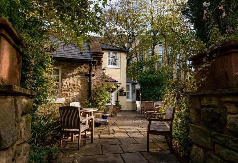 هتل The Kingslodge Inn   The Inn Collection Group