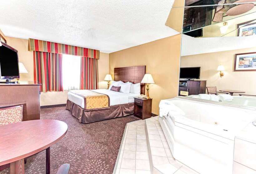 فندق Wyndham Garden Romulus Detroit Metro Airport