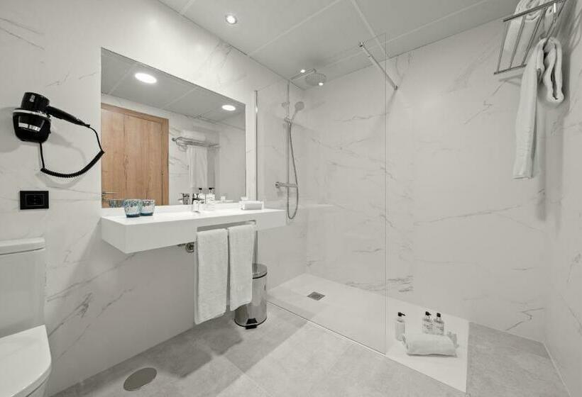 Fotos del hotel Tryp Gijón Rey Pelayo:  3