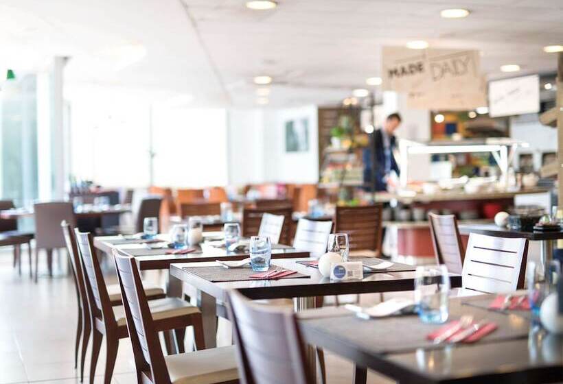 هتل Ibis Styles Barcelona Sant Joan Despi