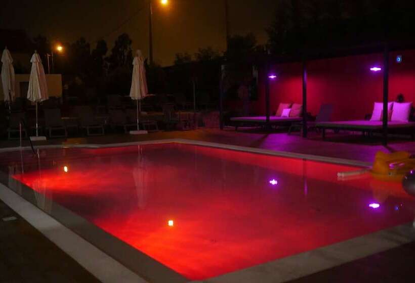 호텔 Villa 3 Caparica   Lisbon Gay Beach Resort
