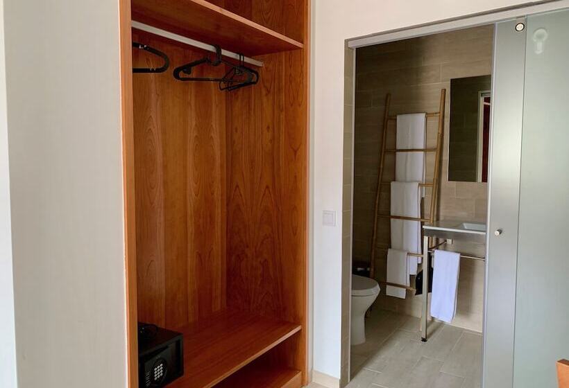 호텔 Villa 3 Caparica   Lisbon Gay Beach Resort