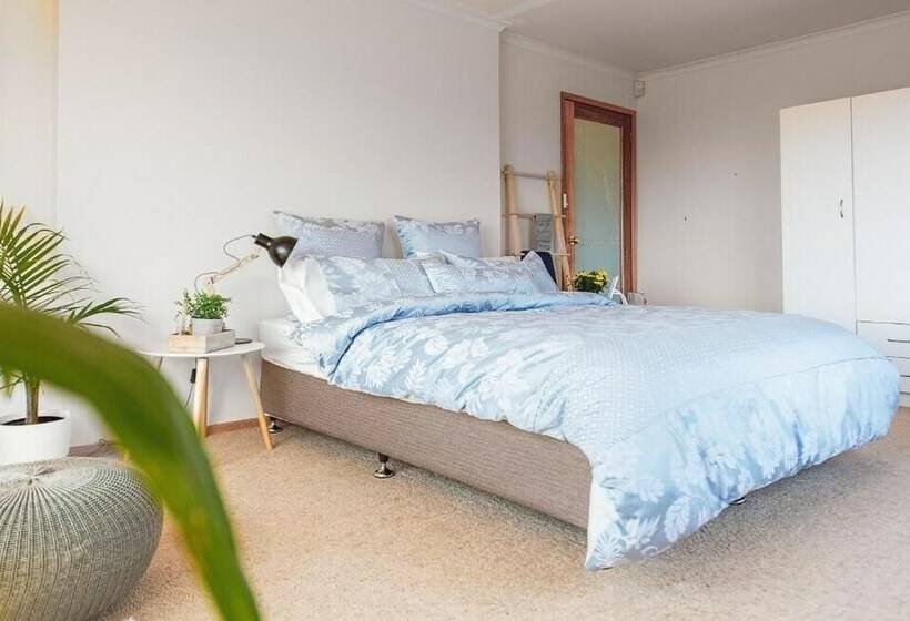 پانسیون Vintage Cuddle Guest House