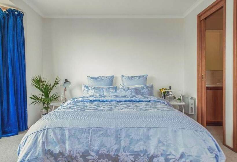 پانسیون Vintage Cuddle Guest House