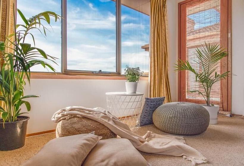 پانسیون Vintage Cuddle Guest House