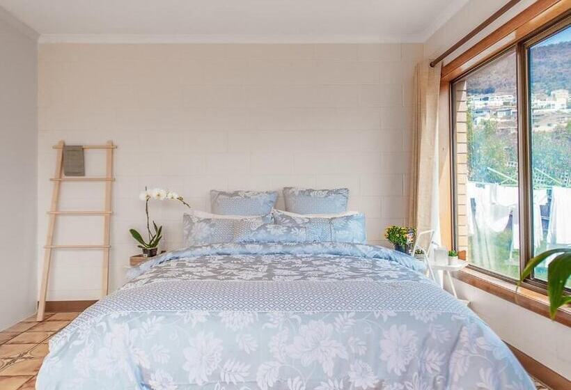 پانسیون Vintage Cuddle Guest House