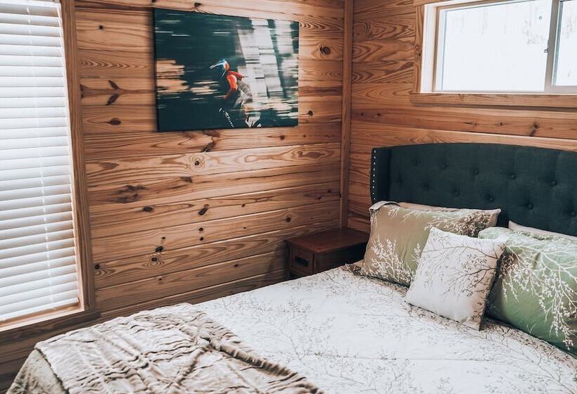 Хостел Powderhorn Lodging
