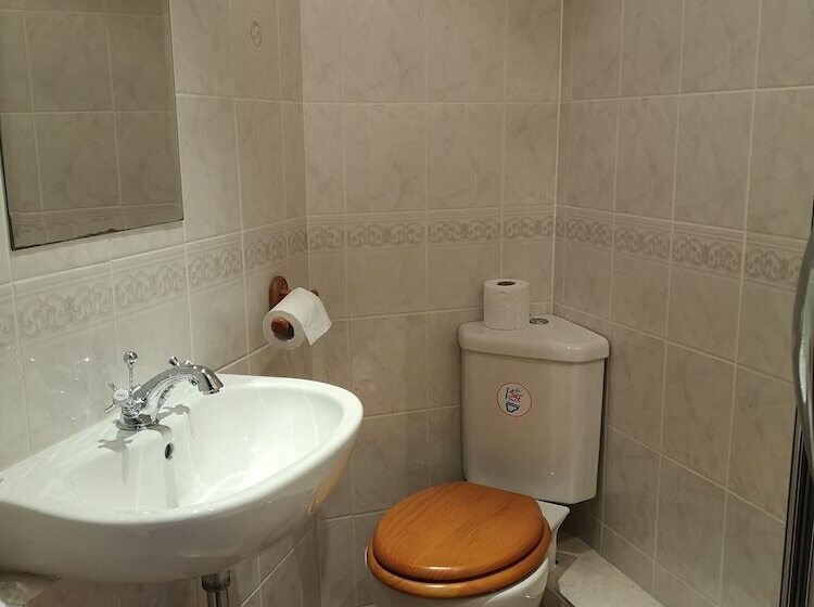 پانسیون Granville Guest House