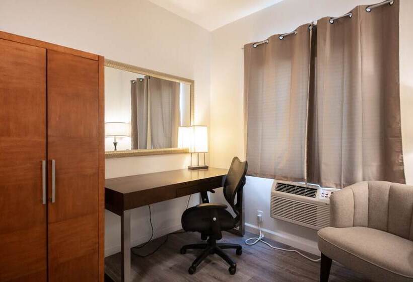 هاستل Anchor Pointe Inn