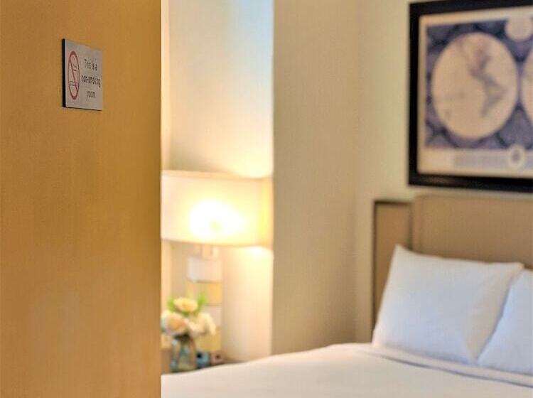 هاستل Anchor Pointe Inn