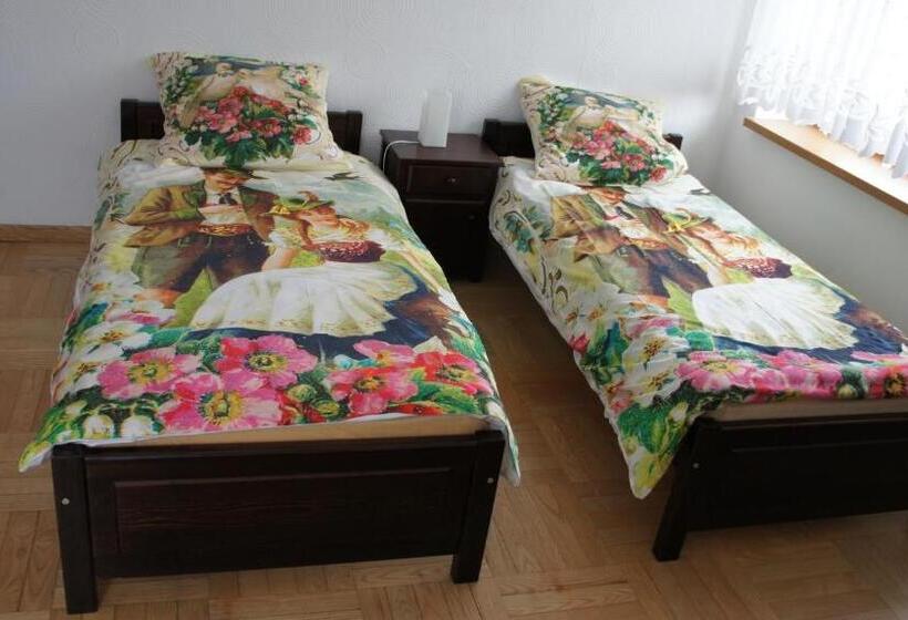 تختخواب و صبحانه Gronik