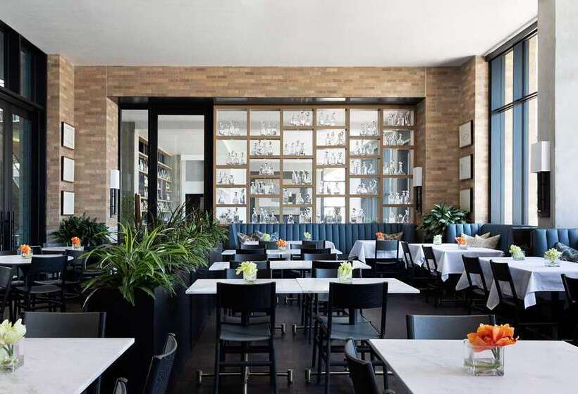 Отель Canopy By Hilton Austin Downtown