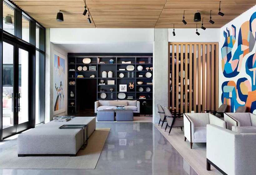 هتل Canopy By Hilton Austin Downtown