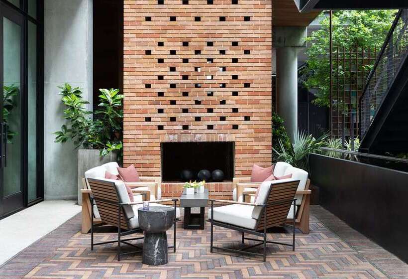 Отель Canopy By Hilton Austin Downtown