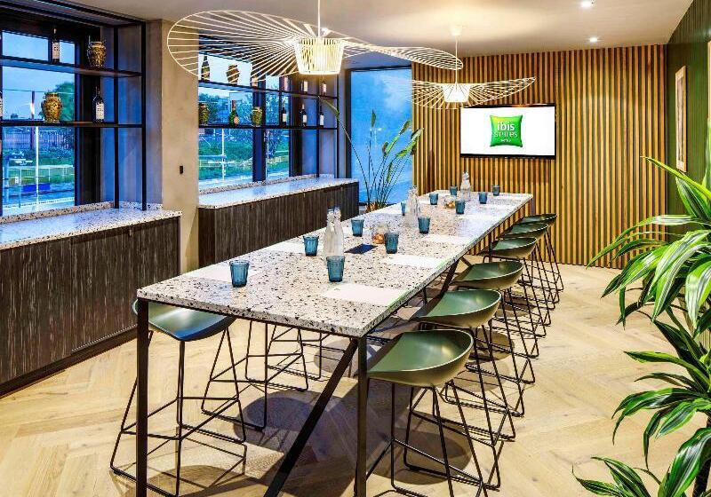 فندق Ibis Styles London Seven Kings