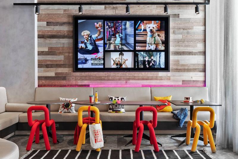 هتل Moxy Bucharest Old Town