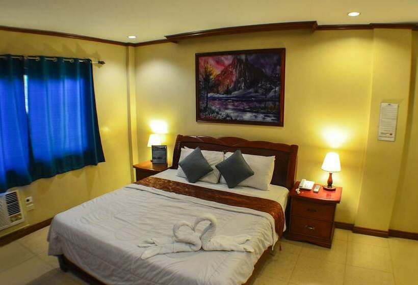 هتل Subic Waterfront View Resort