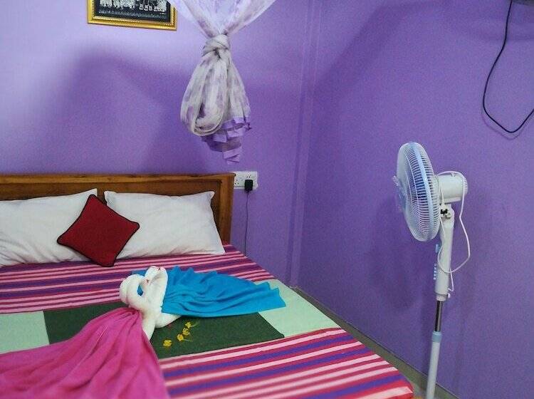 هتل Tiny Holiday Resort