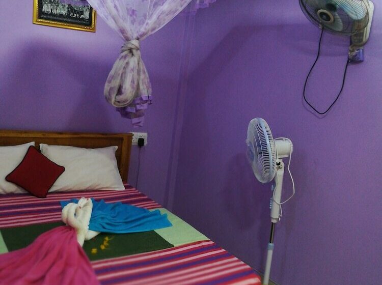 هتل Tiny Holiday Resort