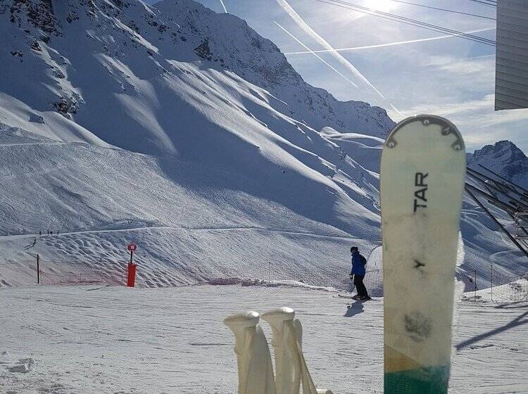 بنسيون Chalet Le Paradou