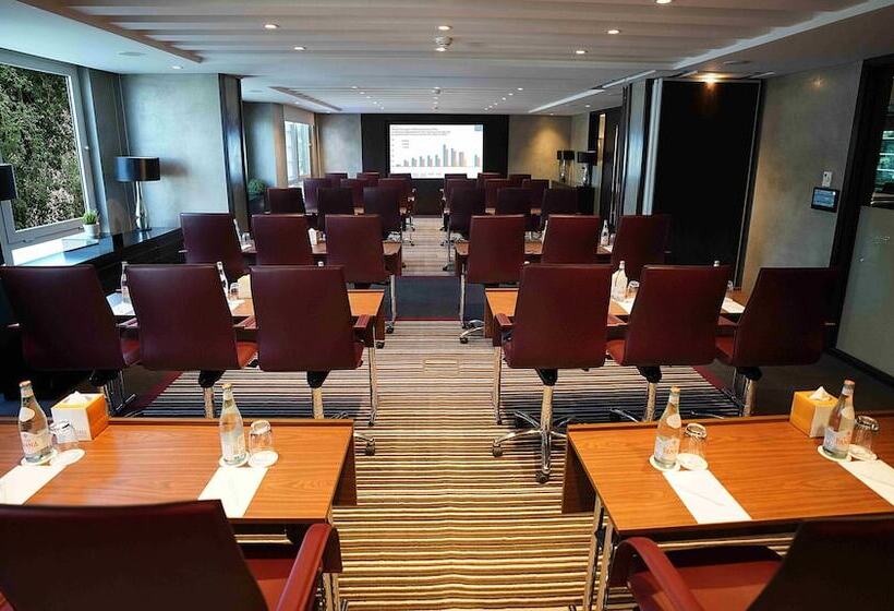 هتل Centro Corniche Al Khobar By Rotana