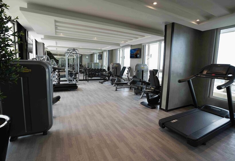 هتل Centro Corniche Al Khobar By Rotana