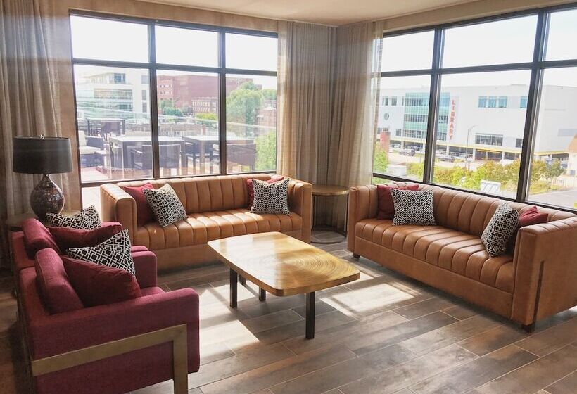 فندق Courtyard Winston Salem Downtown