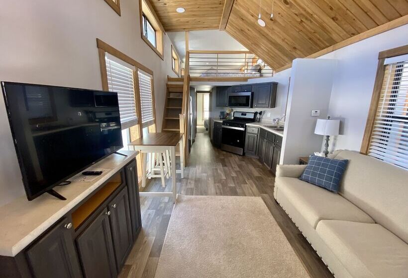 Мотель The Lodges Of Oak Creek