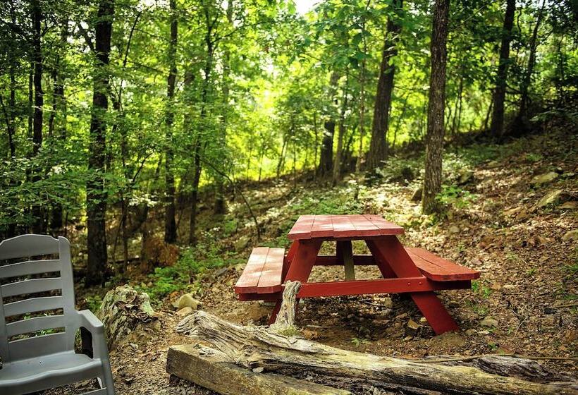 The Americana   Parker Creek Bend Cabins