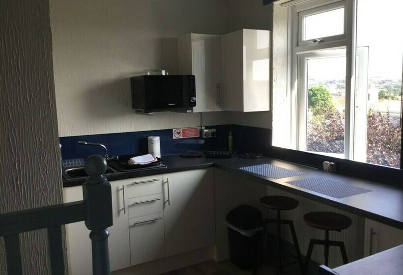 بنسيون Southcroft