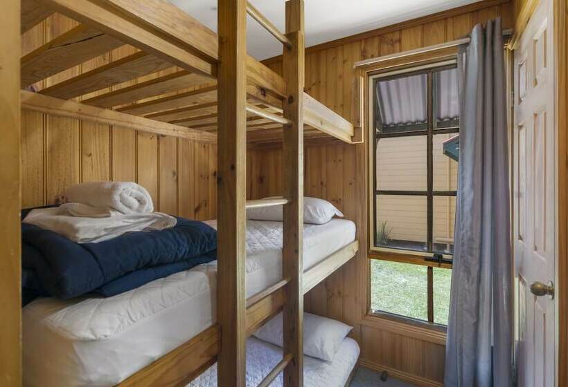 منتجع Ingenia Holidays Wairo Beach