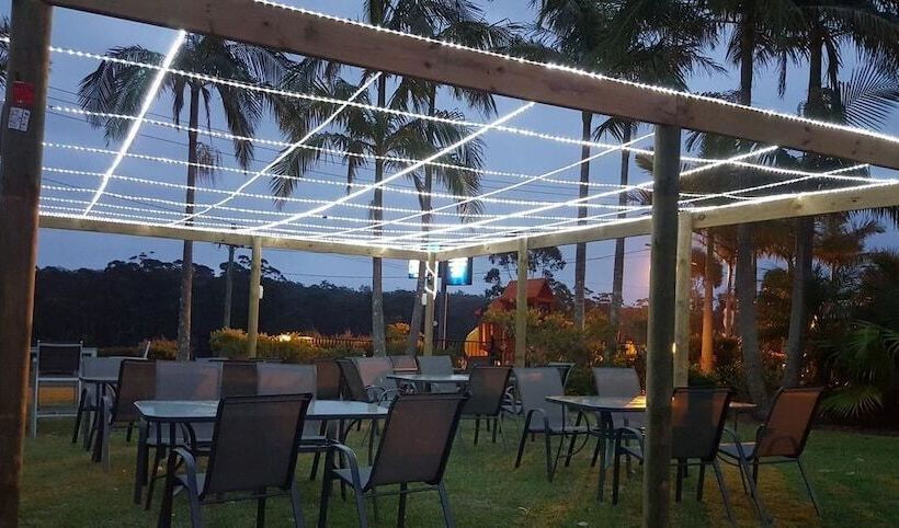 Tabourie Lake Motel