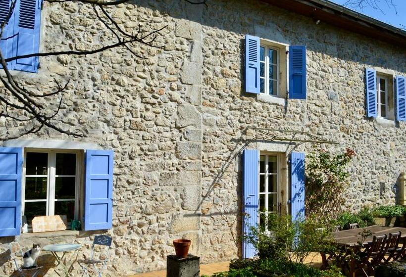 مبيت وإفطار J&g House