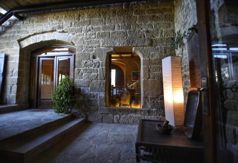 Palacio De Orisoain