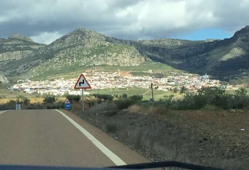 پانسیون Alojamiento Castillo De Hornachos