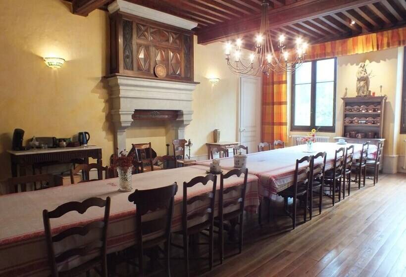 بنسيون Chateau Du Donjon