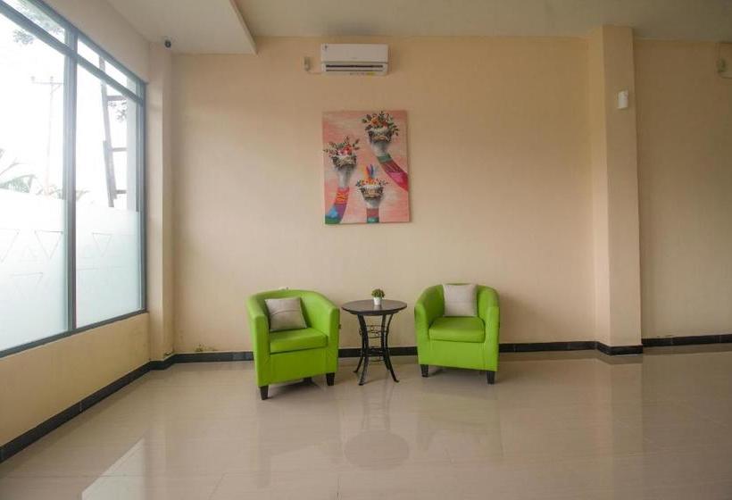 هتل Capital O 3327 Grand Tawiri