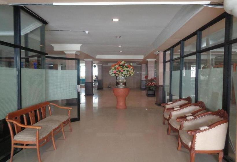 Capital O 3433 Hotel Plaza