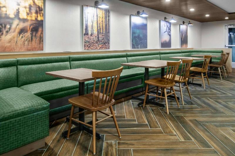 בית מלון כפרי Fairfield Inn & Suites Rocky Mount