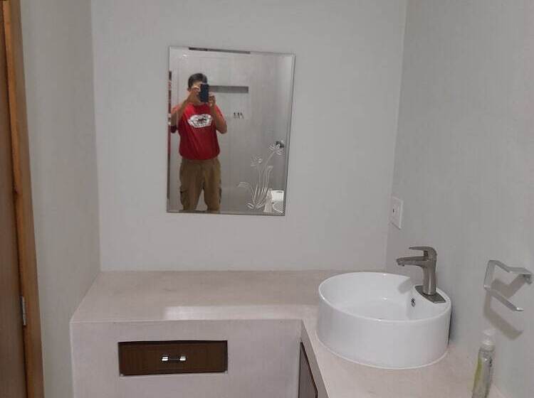 هتل Grand View Suites