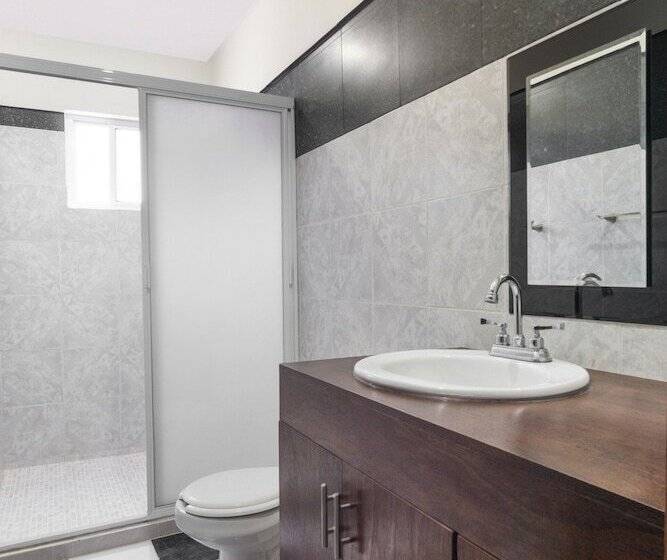 هتل Grand View Suites
