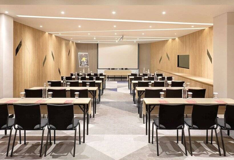 هتل Ibis Samarinda